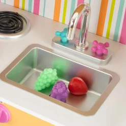 Kidcraft Deluxe Big & Bright Kitchen