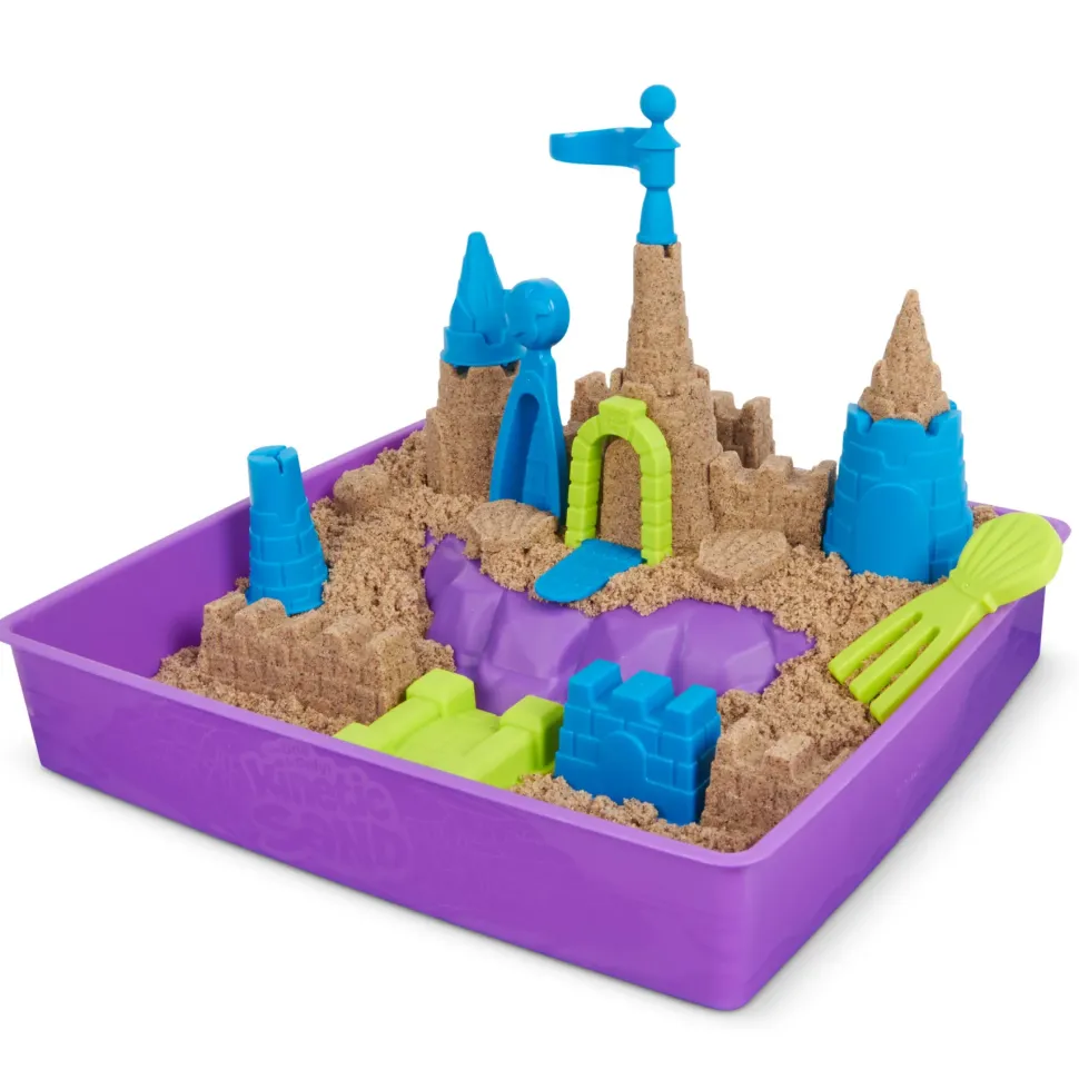 Kinetic Sand, Playset Regno Di Sabbia, 1,13 Kg Di Sabbia Effetto Spiaggia, Formine E Accessori, Giochi Creativi Per Bambini E Bambine, 3+ Anni
