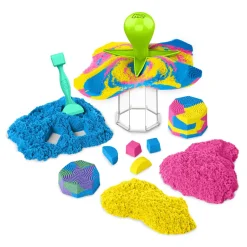 Kinetic Sand, Set Gioco Squish N' Create, Sabbia Colorata In 3 Variazioni, Sabbia Cinetica 382 G, 5 Accessori Per Modellare La Sabbia, Giocattoli Per Bambini E Bambine 3 Anni