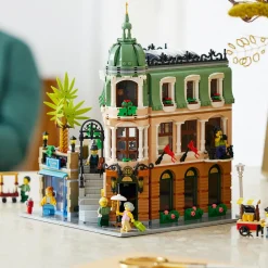 Lego 10297 Boutique Hotel, Set Modellini Da Costruire Per Adulti, Edificio Modulare Da Collezione Con 7 Minifigure